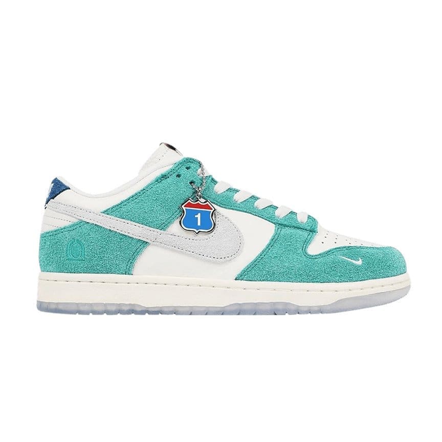 Kasina x Dunk Low Road Sign Replica