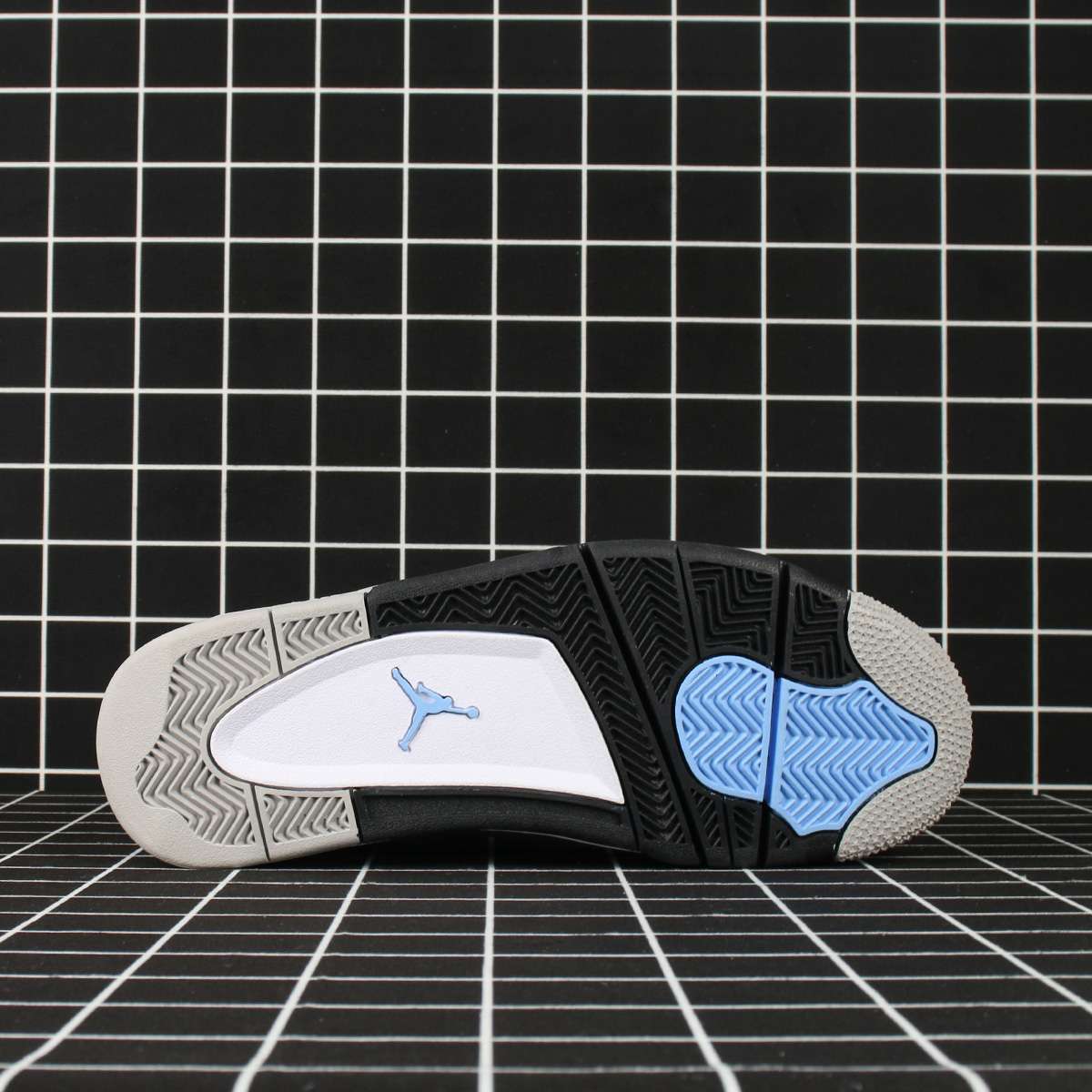 Air Jordan 4 Retro University Blue Replica