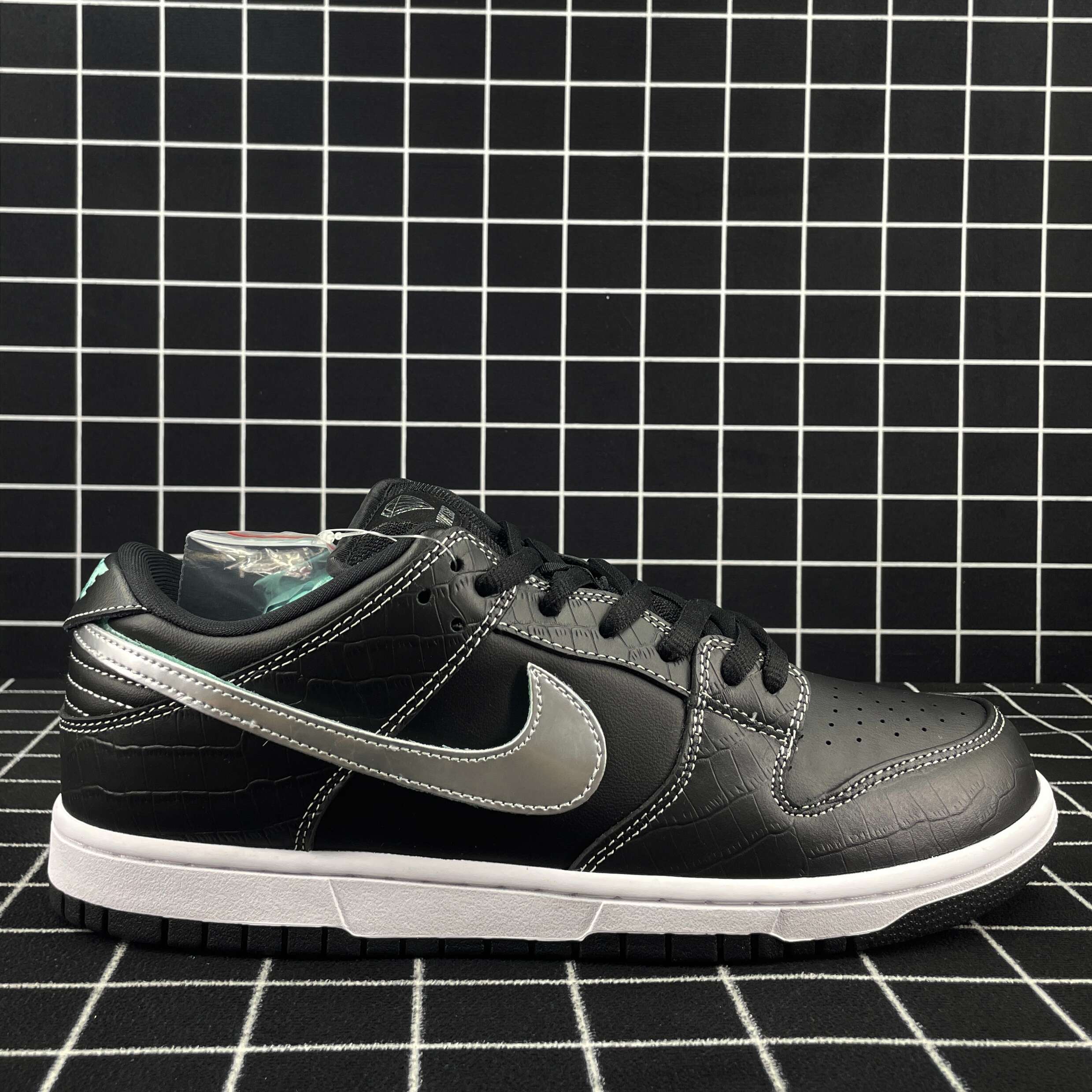 nike sb dunk low diamond S*pply co black diamond replica