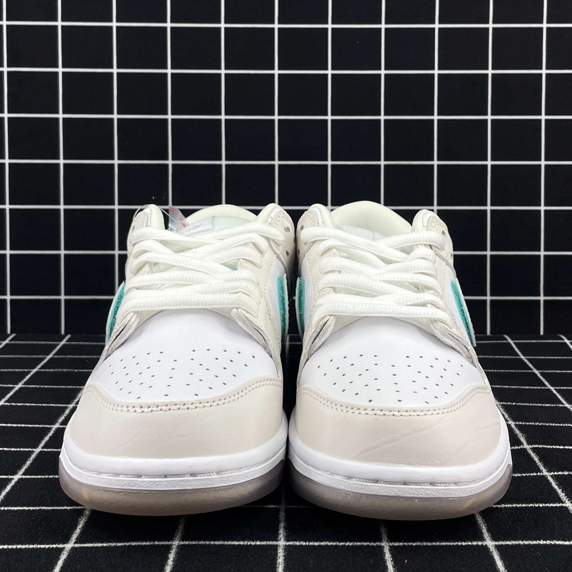 nike sb dunk low diamond S*pply co white diamond replica