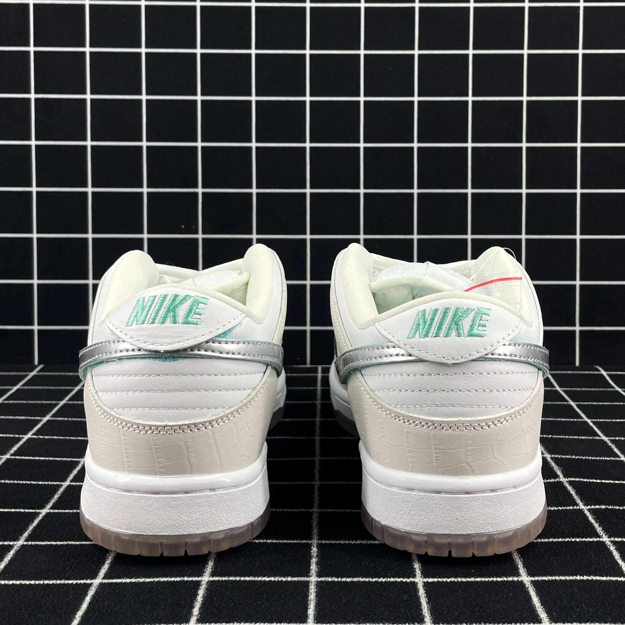 nike sb dunk low diamond S*pply co white diamond replica