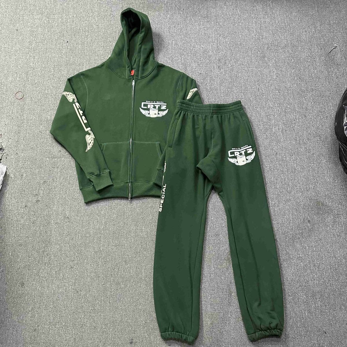 Corteiz Devil Island Fleece-Lined Sweatpants