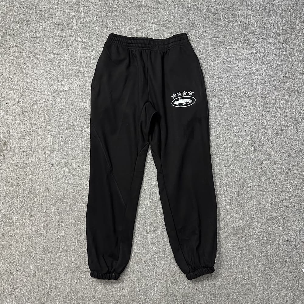 Corteiz Devil Island Star Print Velvet Padded Hoodie and Trousers Suit
