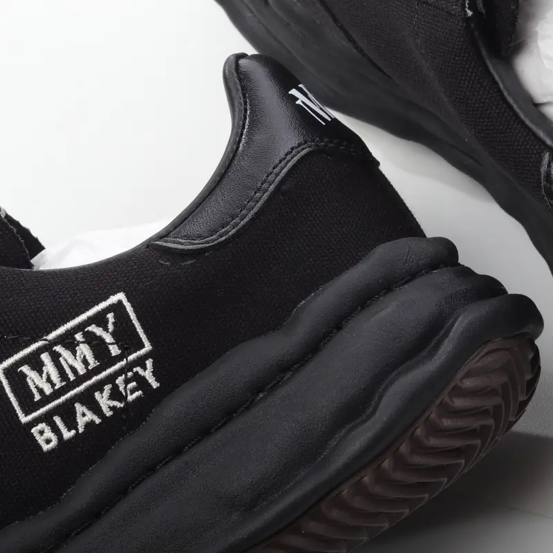 MMY Maison MIHARAYASUHIRO Wayne Original Sole Leather Low Sneaker GRWY B A
