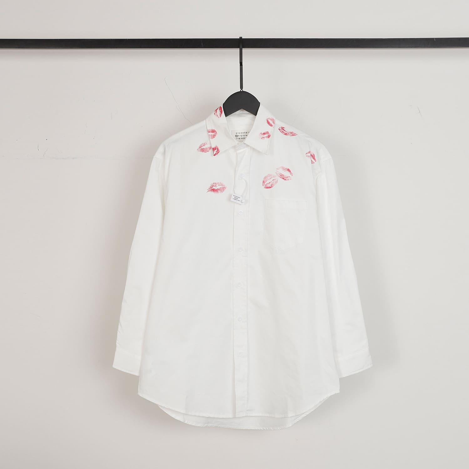 Maison Margiela MM6 Lips Lipstick Print Long Sleeve Shirt for Men and Women